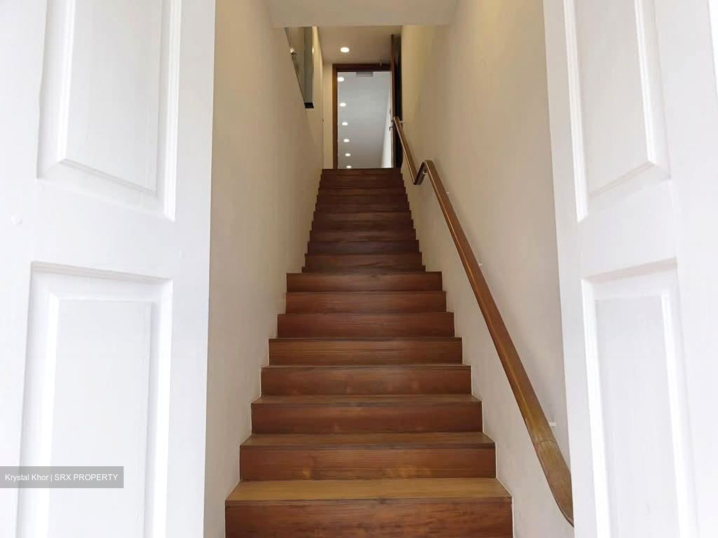 Tras Street (D2), Office #588497951